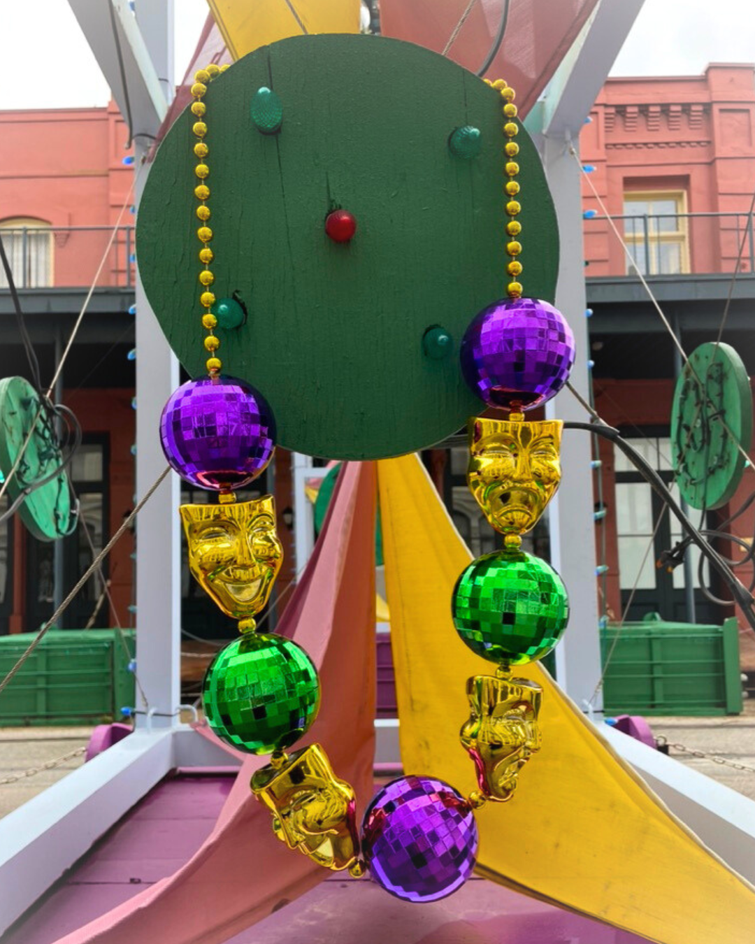 Golden Bead Giveaway RETURNS for 2025 Mardi Gras! Galveston